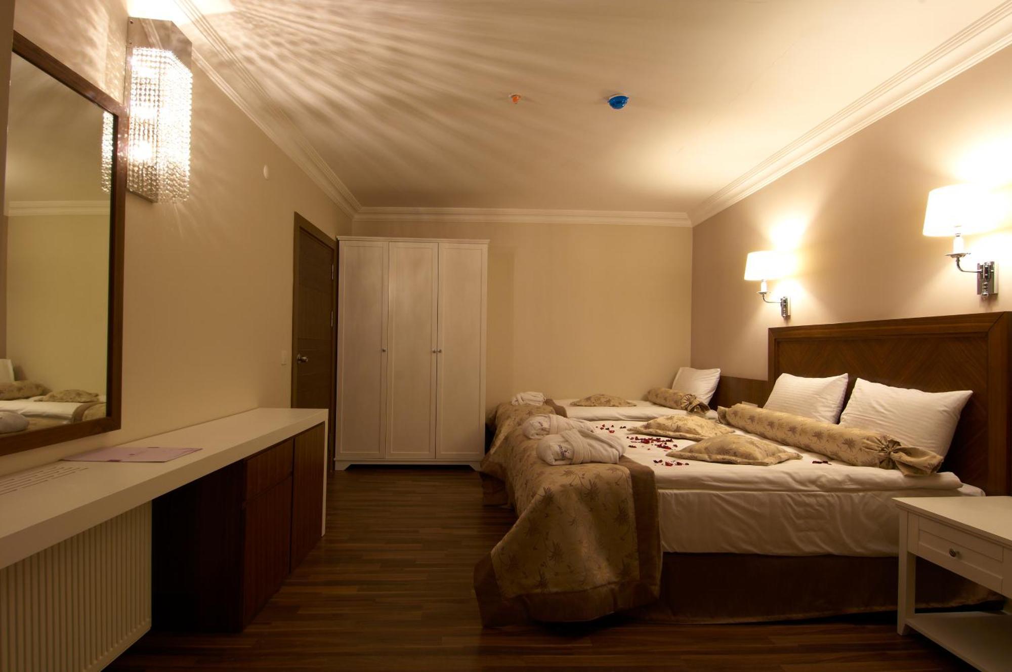 Safran Thermal Resort Sandıklı Zewnętrze zdjęcie
